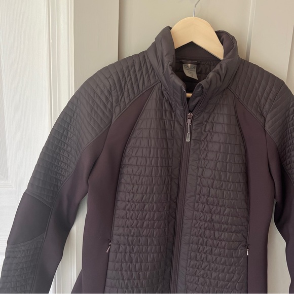 CALIA Full Zip Hybrid Jacket - Picture 8 of 9